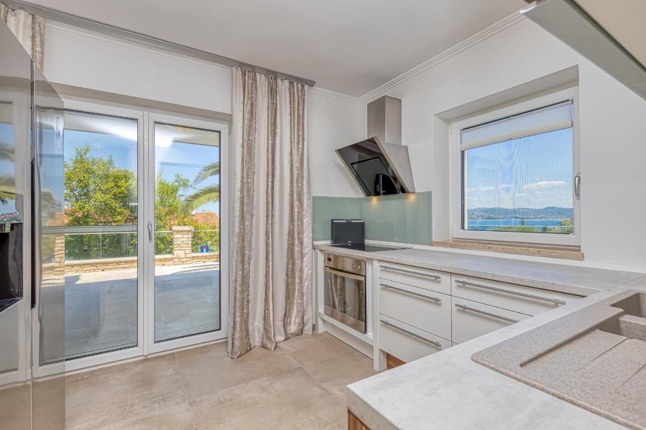Villa Milena With Pool And Sea View スルベニ・ブル エクステリア 写真